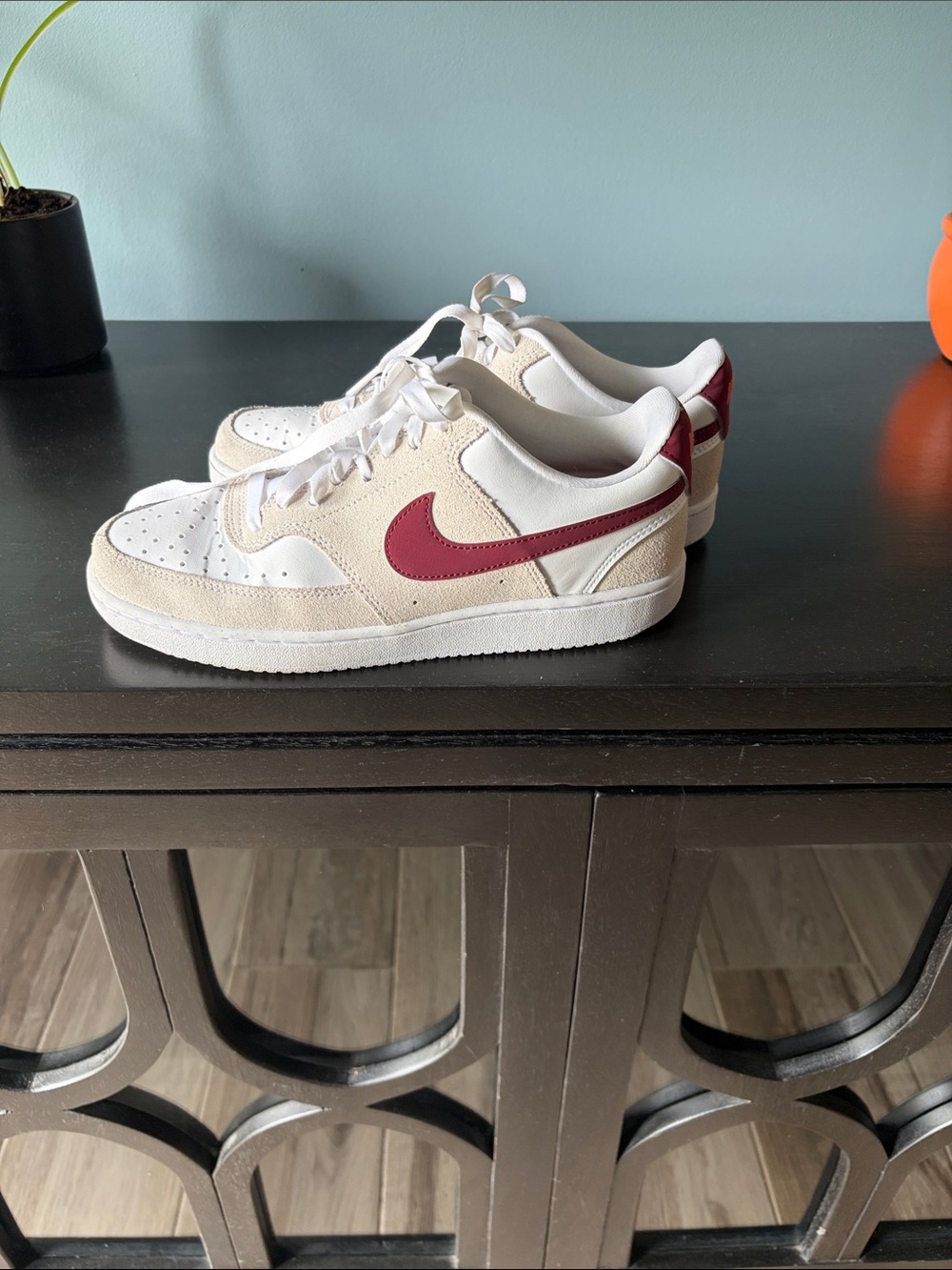 Nike Low-Top Sneakers in White, Cream & Burgundy - Picture 1 of 6